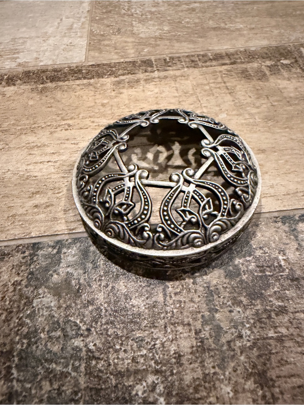 Ornate Filigree Round Silver candle topper for Yankee candles